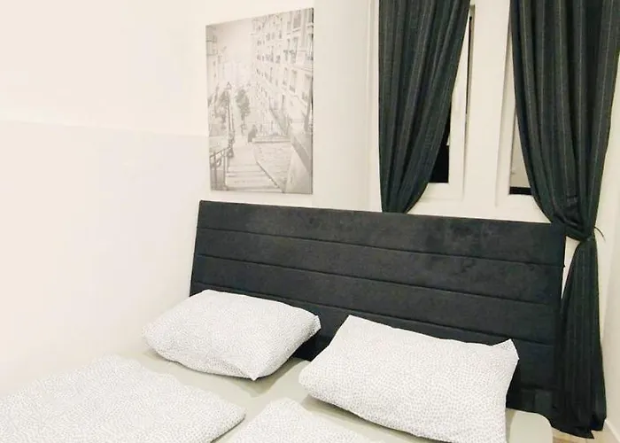 Comfortable In Akh Area Pansiyon Viyana