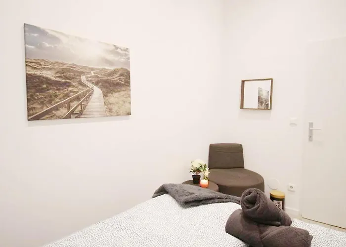Comfortable In Akh Area